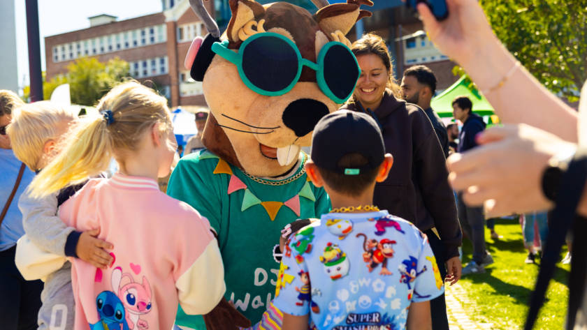 DJ-Walkie-A-walk-in-the-park